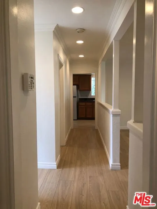 10343 Dempsey Avenue Los Angeles, CA 91344