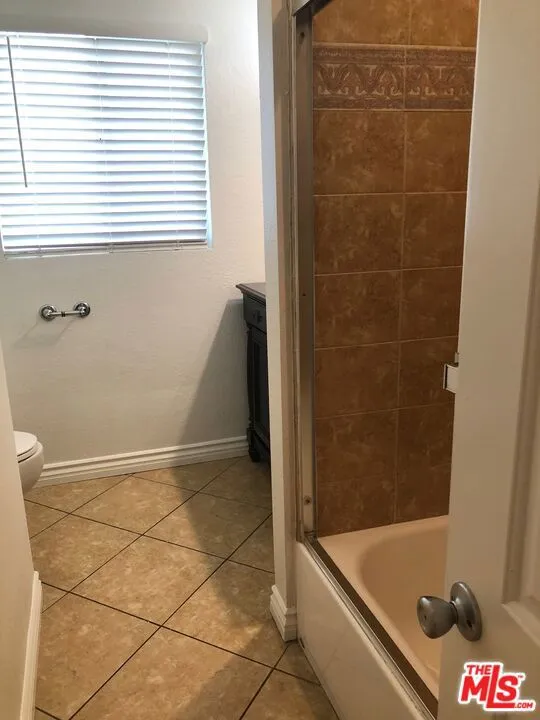 10343 Dempsey Avenue Los Angeles, CA 91344