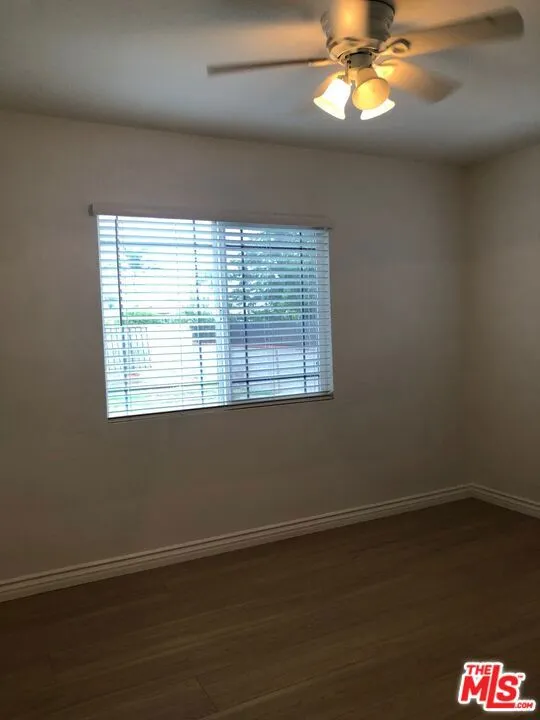 10343 Dempsey Avenue Los Angeles, CA 91344