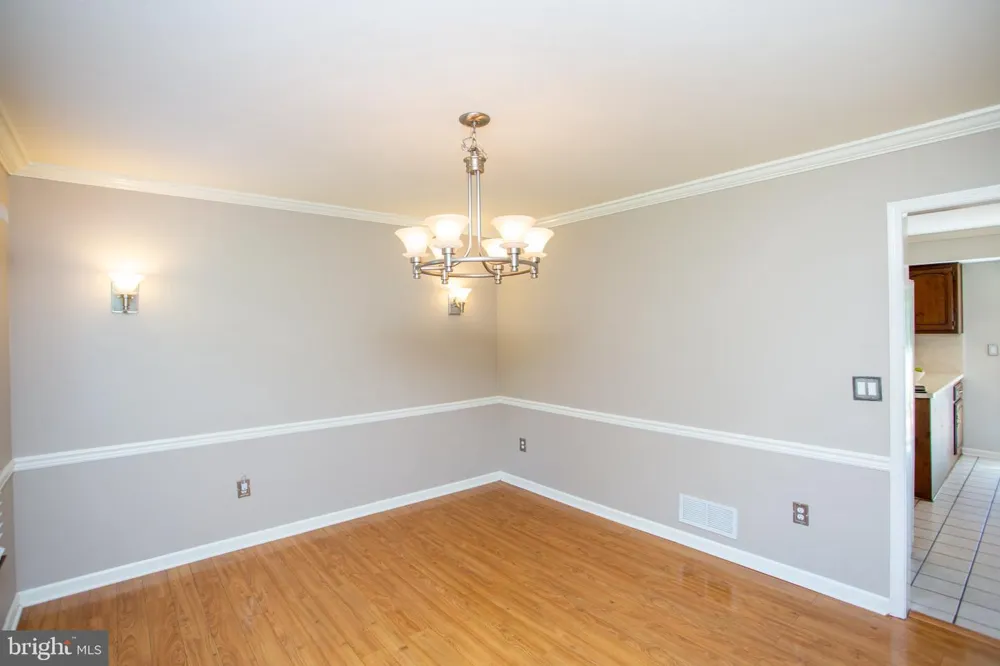3 SUTPHIN ROAD Flemington, NJ 08822