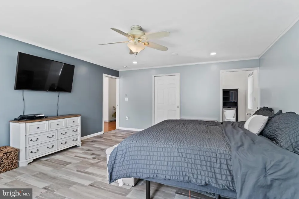 3037 SPRING ROAD Carlisle, PA 17013