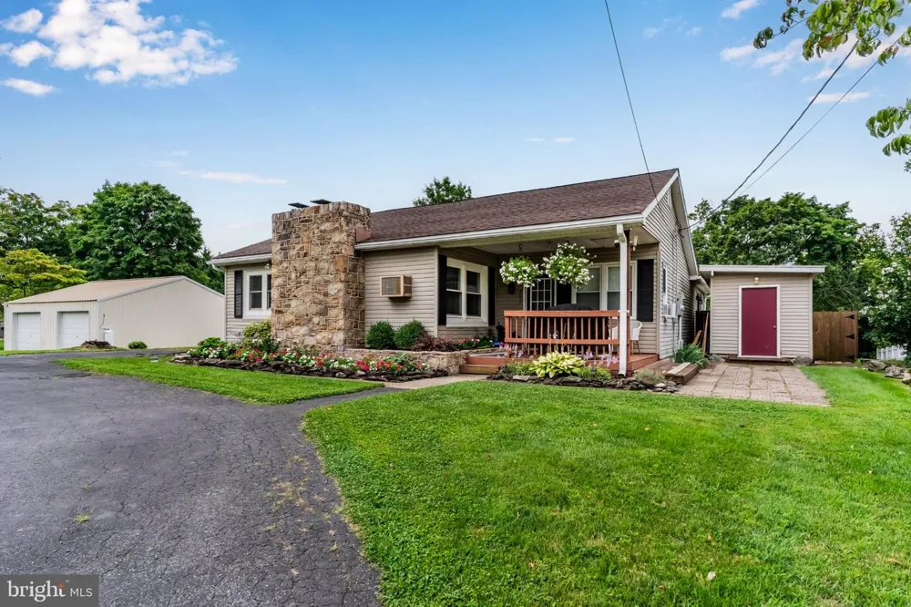 3037 SPRING ROAD Carlisle, PA 17013