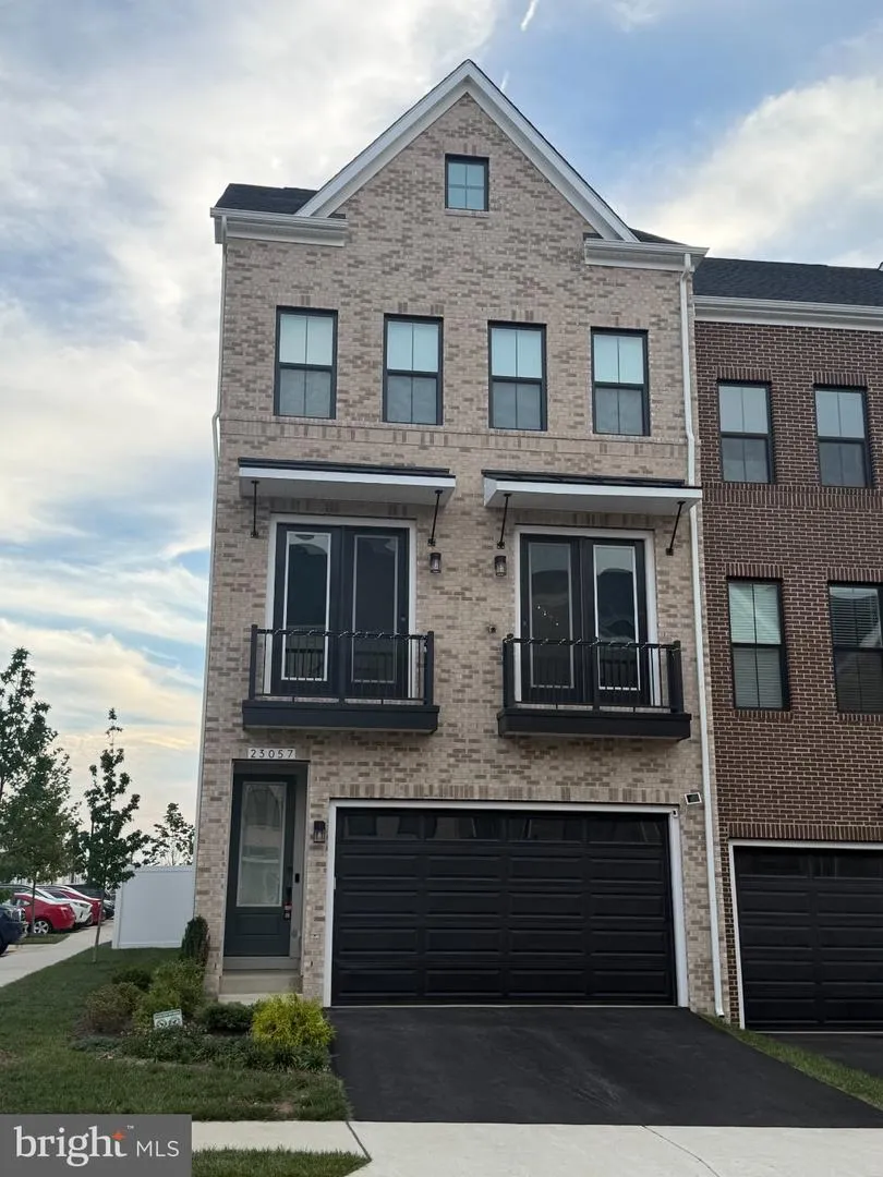 23057 BLUE EAGLE TERRACE Brambleton, VA 20148