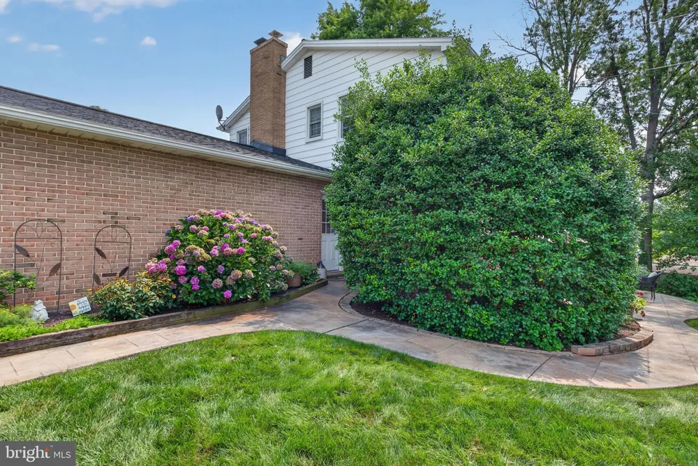 115 VALLEY VIEW New Cumberland, PA 17070