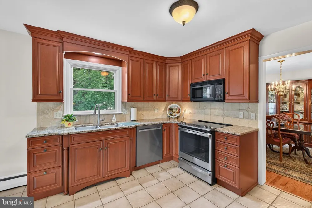 115 VALLEY VIEW New Cumberland, PA 17070