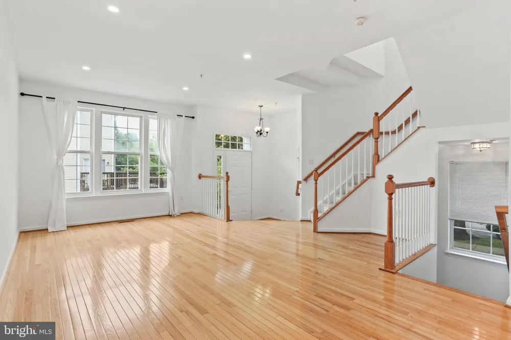 20 CASTLE GARDEN COURT Olney, MD 20832