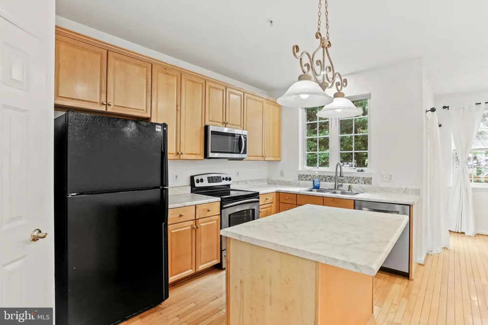 20 CASTLE GARDEN COURT Olney, MD 20832