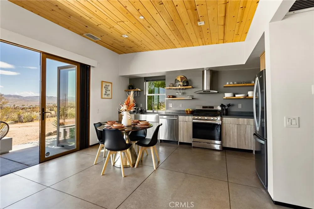 58860 Ocotillo Yucca Valley, CA 92284