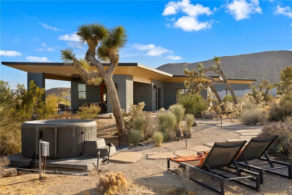 58860 Ocotillo Yucca Valley, CA 92284