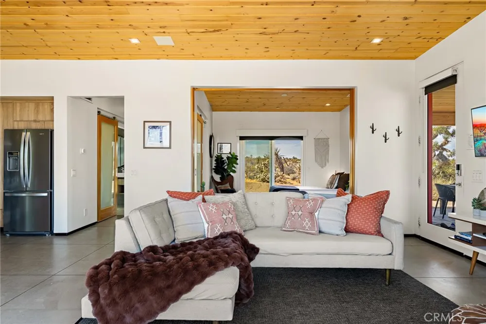 58860 Ocotillo Yucca Valley, CA 92284