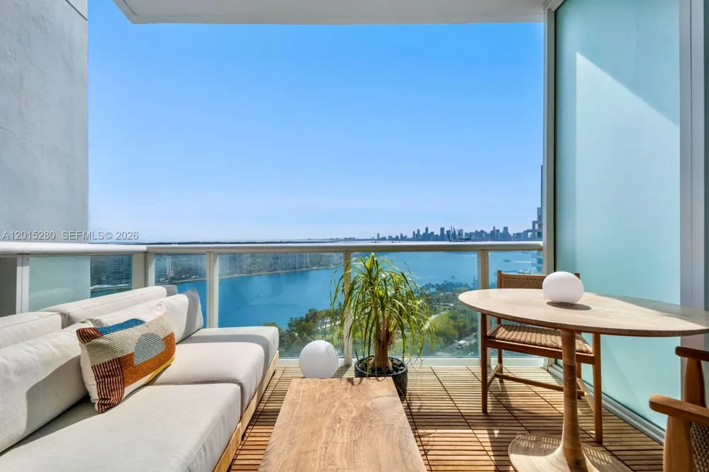 100 S Pointe Dr #2003 Miami Beach, FL 33139