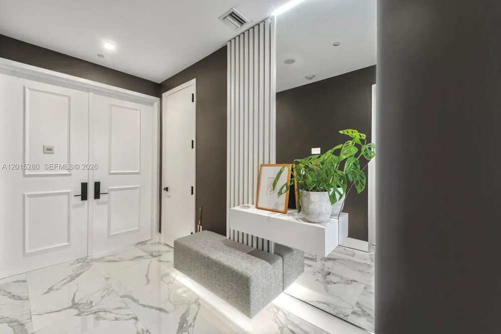 100 S Pointe Dr #2003 Miami Beach, FL 33139