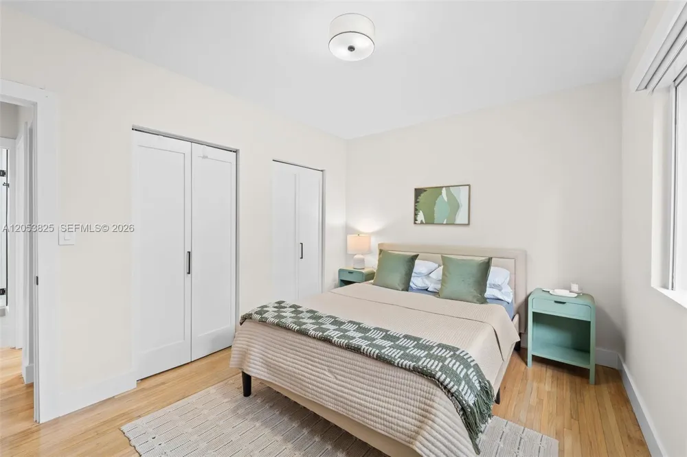 829 Granada Groves Ct Coral Gables, FL 33134