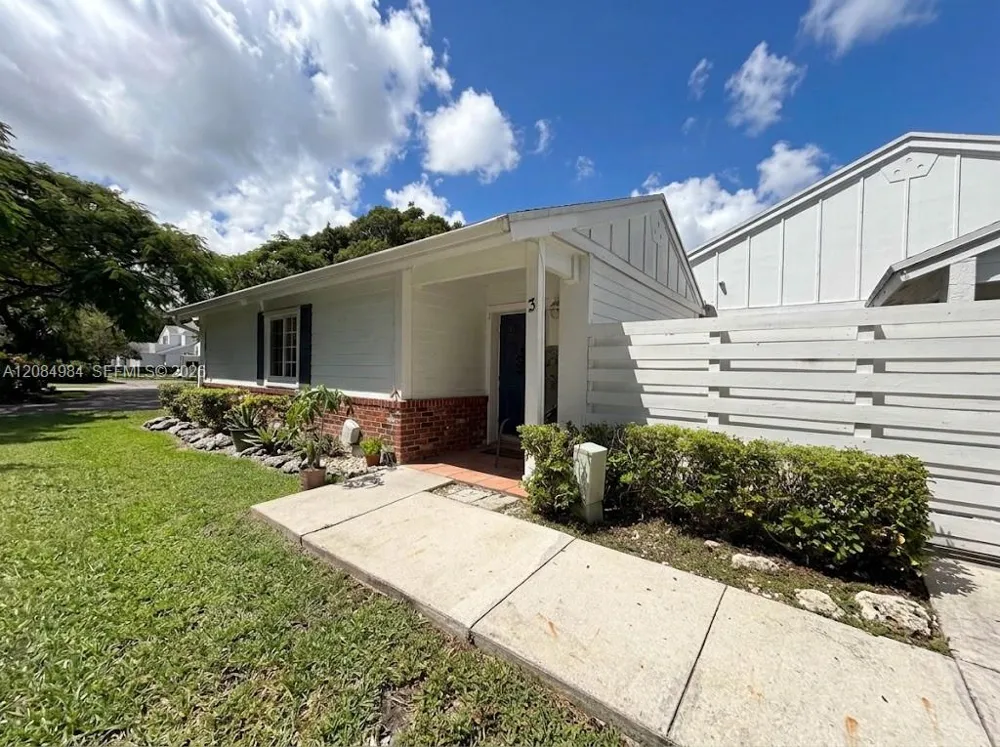 13790 SW 147th Cir Ln #3-9 Miami, FL 33186