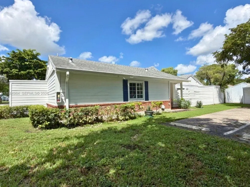 13790 SW 147th Cir Ln #3-9 Miami, FL 33186