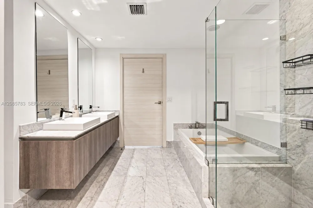 801 S Miami Ave #1810 Miami, FL 33130