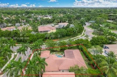 1604 Victoria Pointe Ln Weston, FL 33327