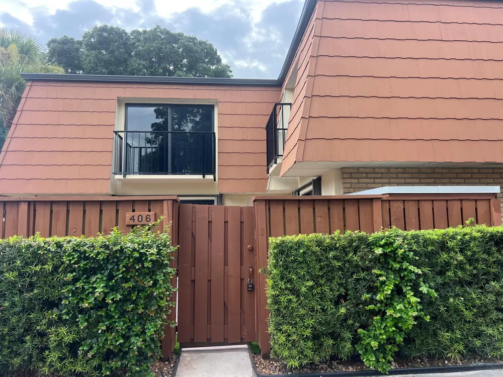 406 BUTTONWOOD LANE Boynton Beach, FL 33436