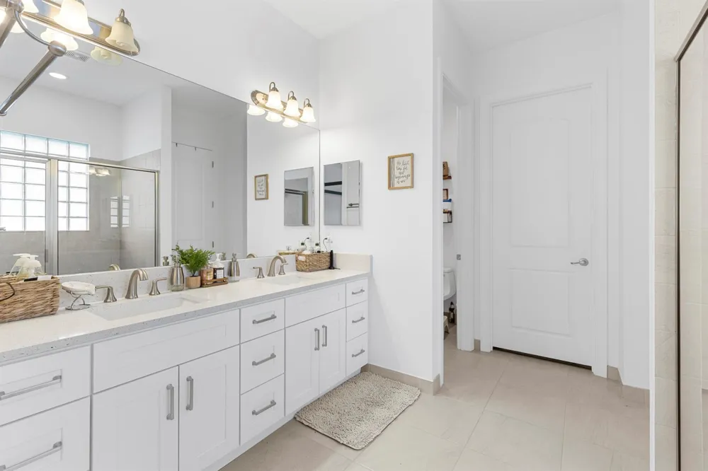 3764 NW 89TH WAY Coral Springs, FL 33065