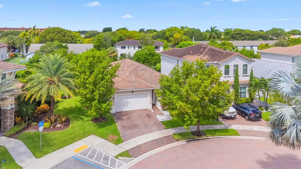 3764 NW 89TH WAY Coral Springs, FL 33065