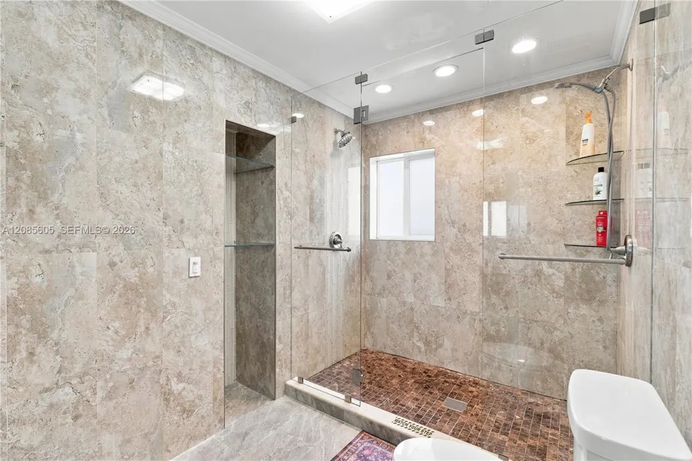 2161 NE 171st St North Miami Beach, FL 33162