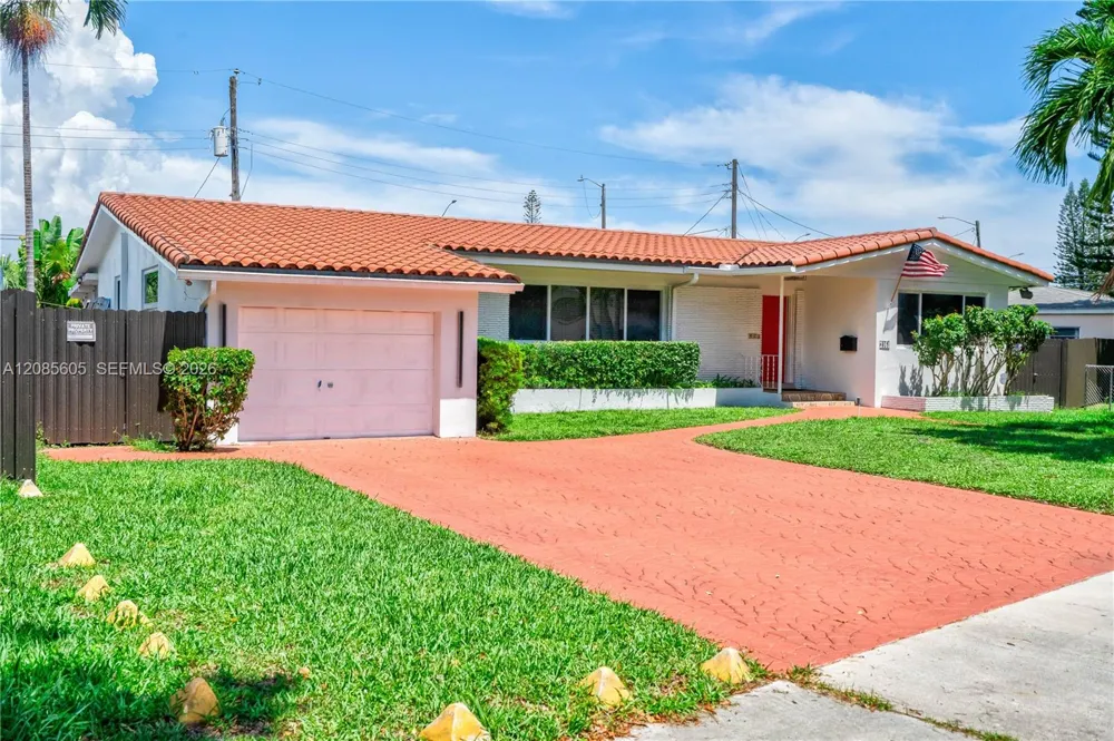 2161 NE 171st St North Miami Beach, FL 33162