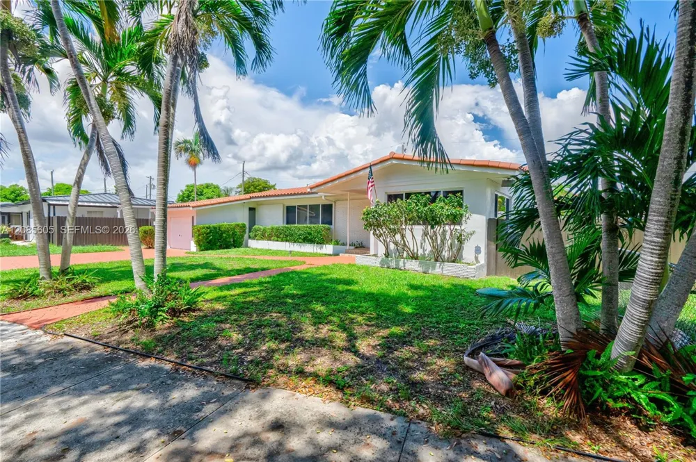 2161 NE 171st St North Miami Beach, FL 33162