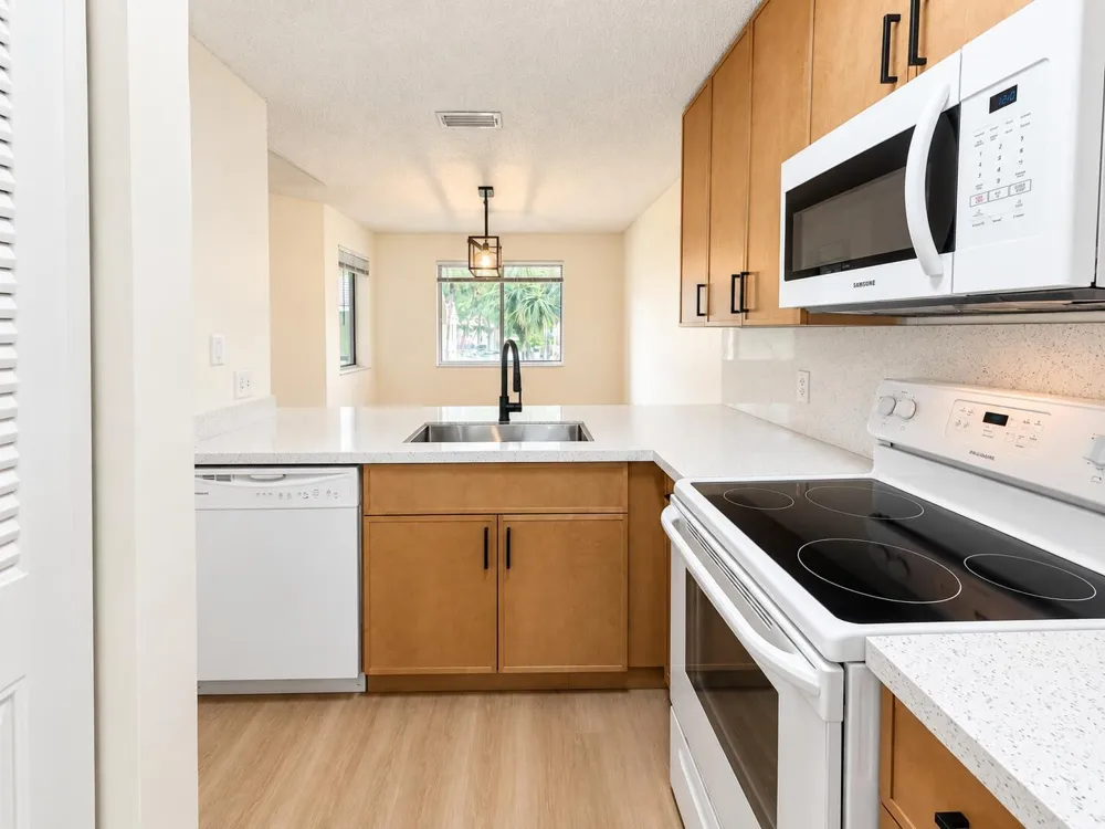 1172 CORAL CLUB DRIVE #1172 Coral Springs, FL 33071