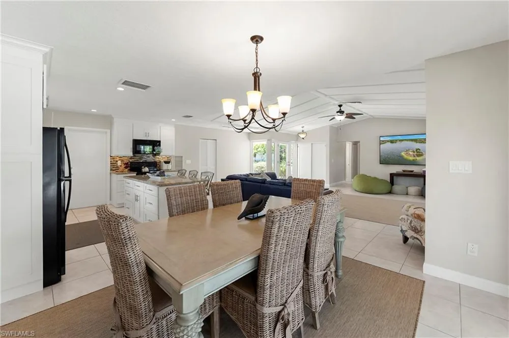 1346 Jamaica Road Marco Island, FL 34145