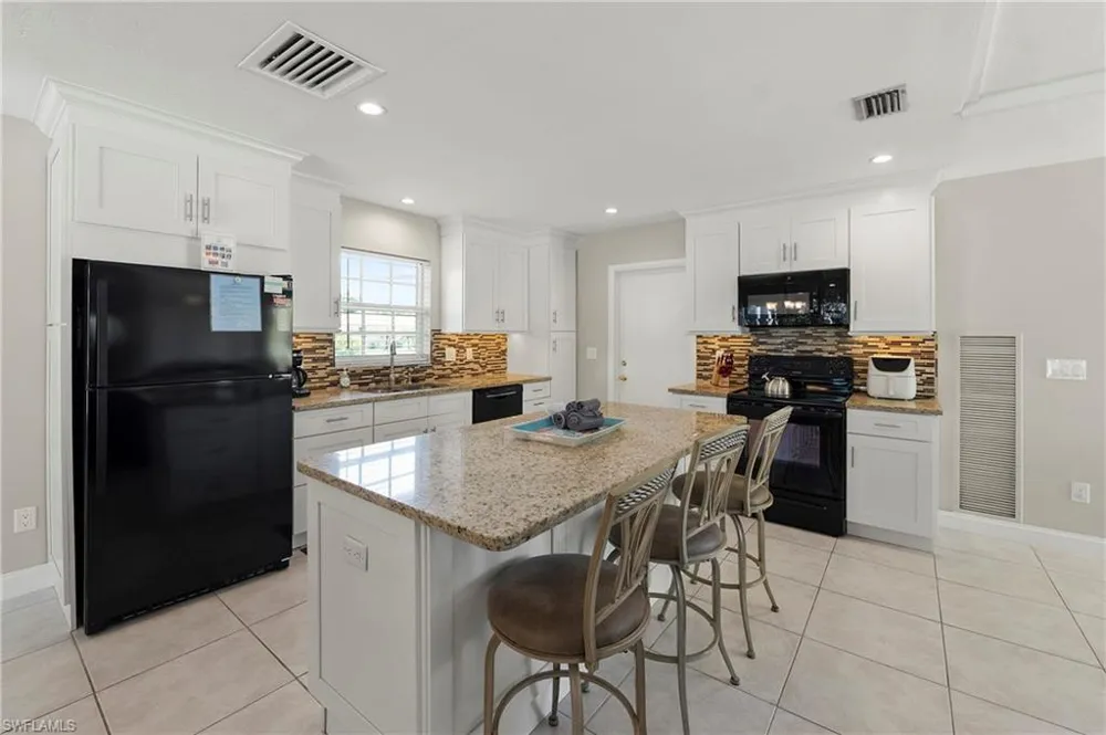 1346 Jamaica Road Marco Island, FL 34145