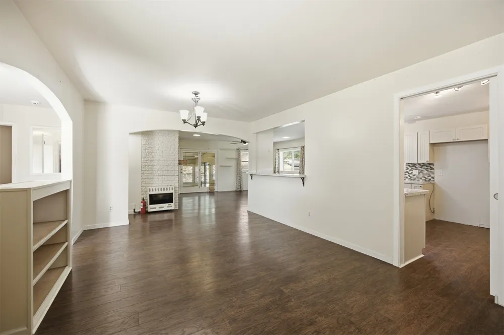6002 S Lakewood Avenue Tulsa, OK 74135