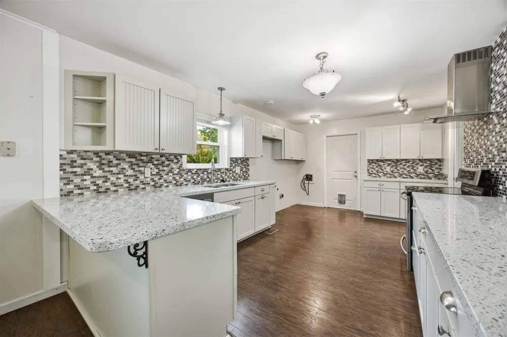6002 S Lakewood Avenue Tulsa, OK 74135