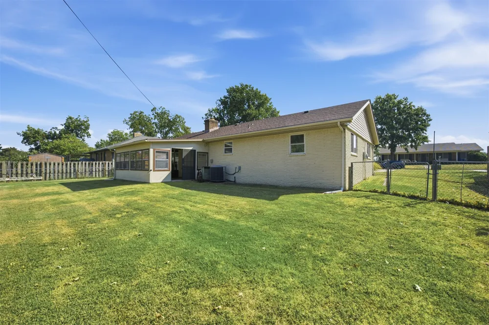 6002 S Lakewood Avenue Tulsa, OK 74135