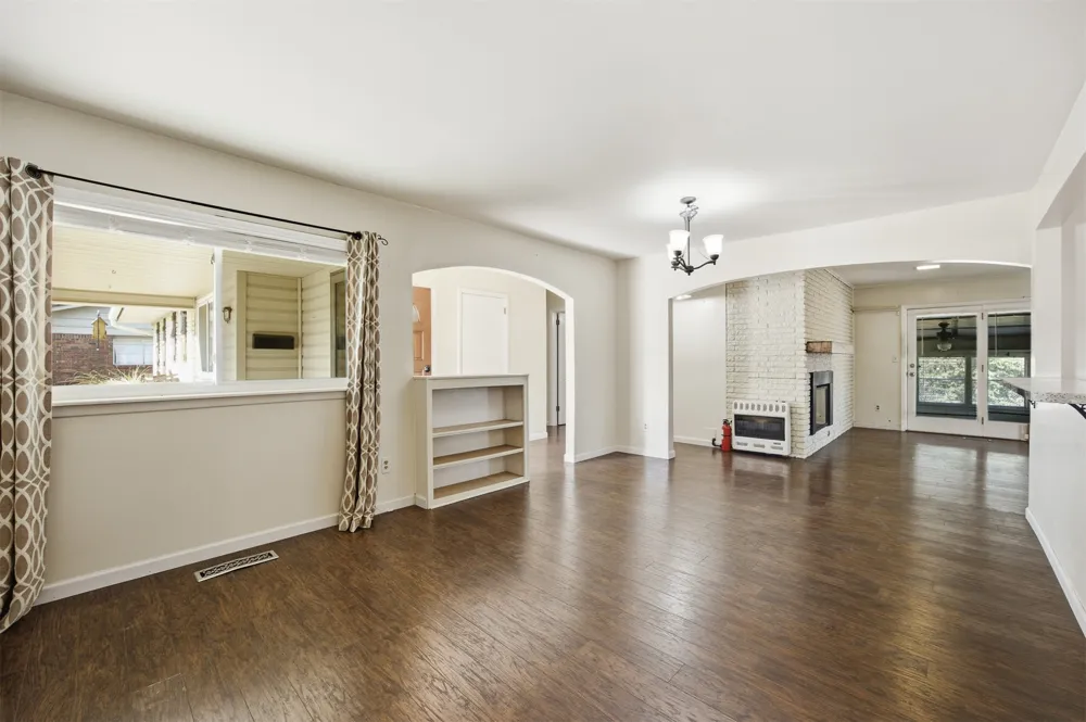 6002 S Lakewood Avenue Tulsa, OK 74135