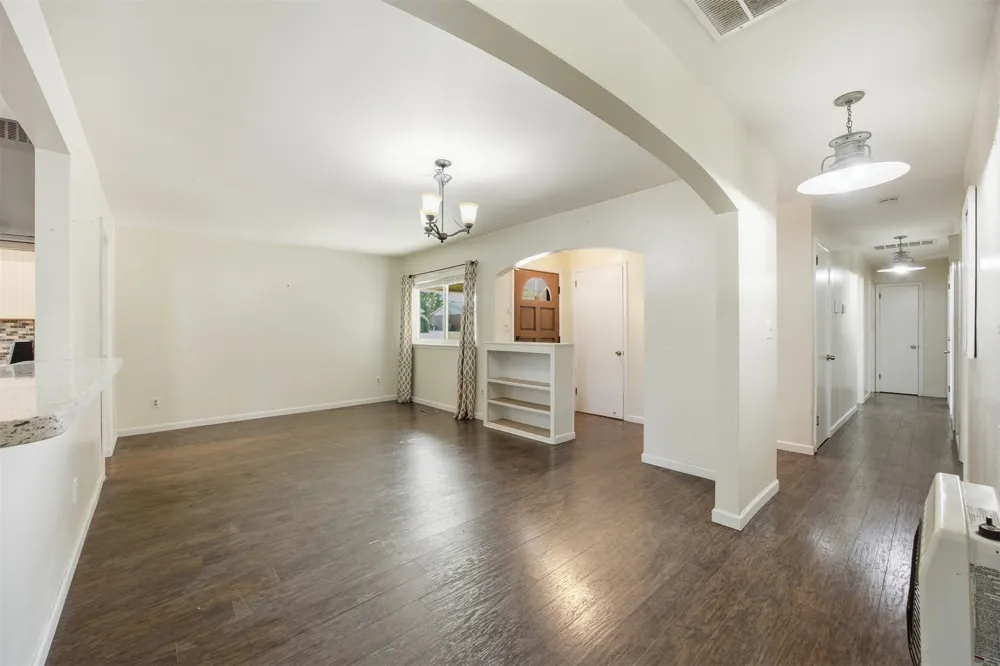 6002 S Lakewood Avenue Tulsa, OK 74135