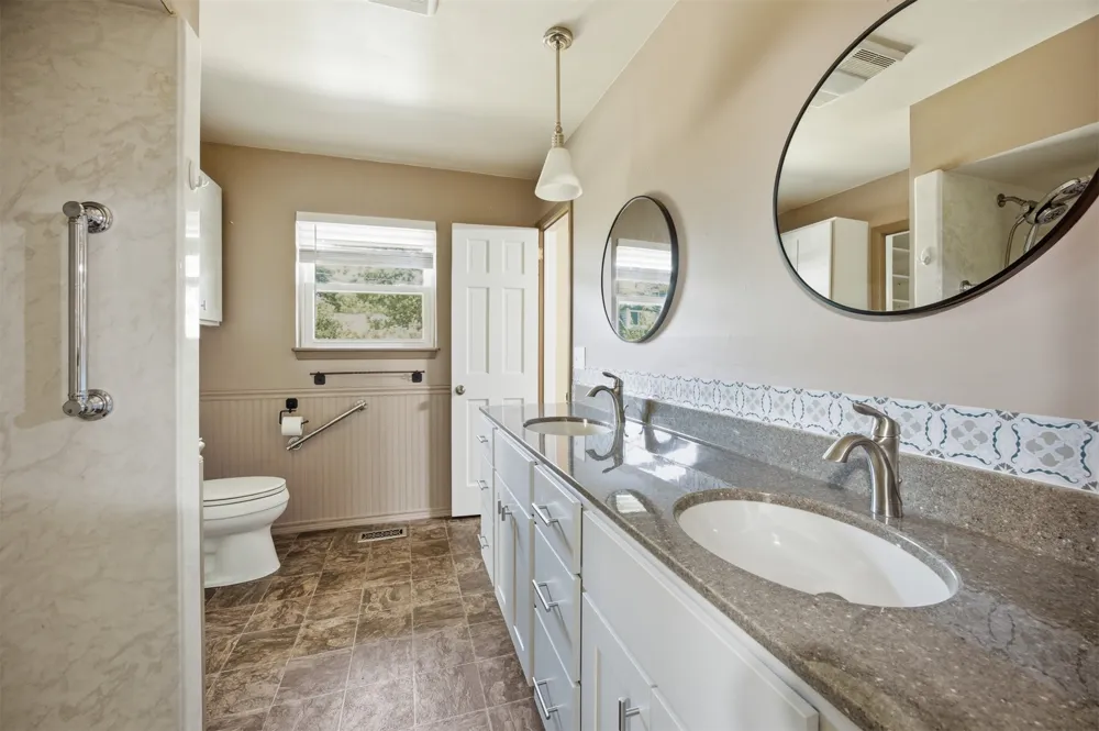 6002 S Lakewood Avenue Tulsa, OK 74135