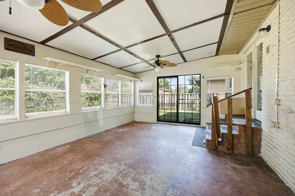6002 S Lakewood Avenue Tulsa, OK 74135