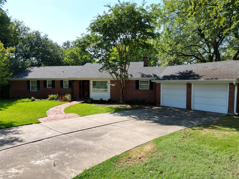 1818 6th Avenue SW Ardmore, OK 73401