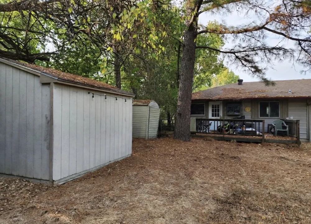 1210 E Duke Street Hugo, OK 74743