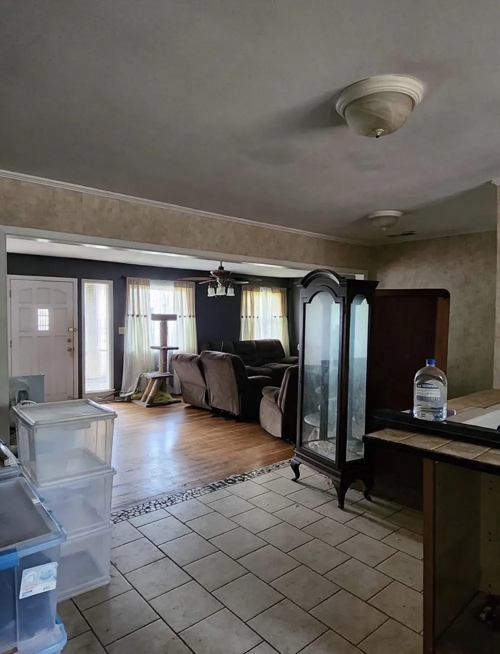 1210 E Duke Street Hugo, OK 74743
