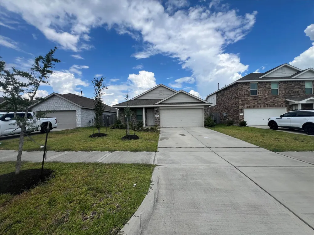 4239 Barrington Cove Lane Baytown, TX 77521