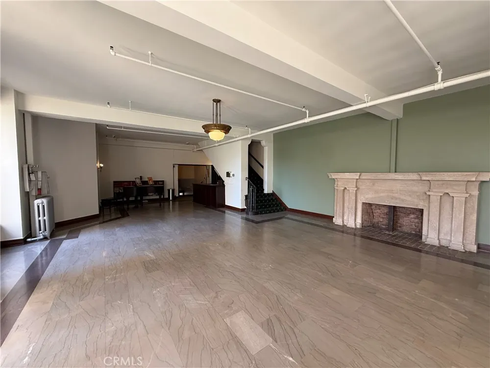 2121 James M Wood #110 Los Angeles, CA 90006