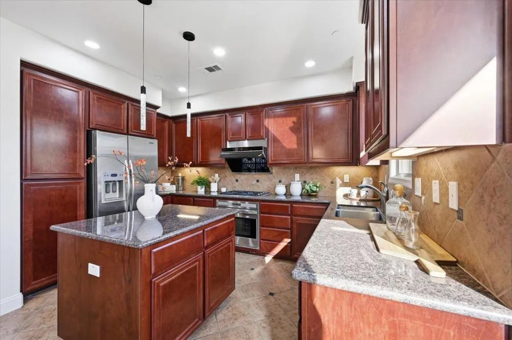 408 Tasman Drive Sunnyvale, CA 94089