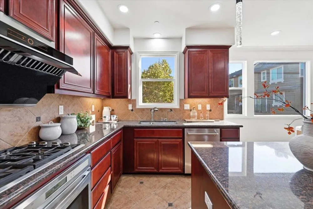 408 Tasman Drive Sunnyvale, CA 94089