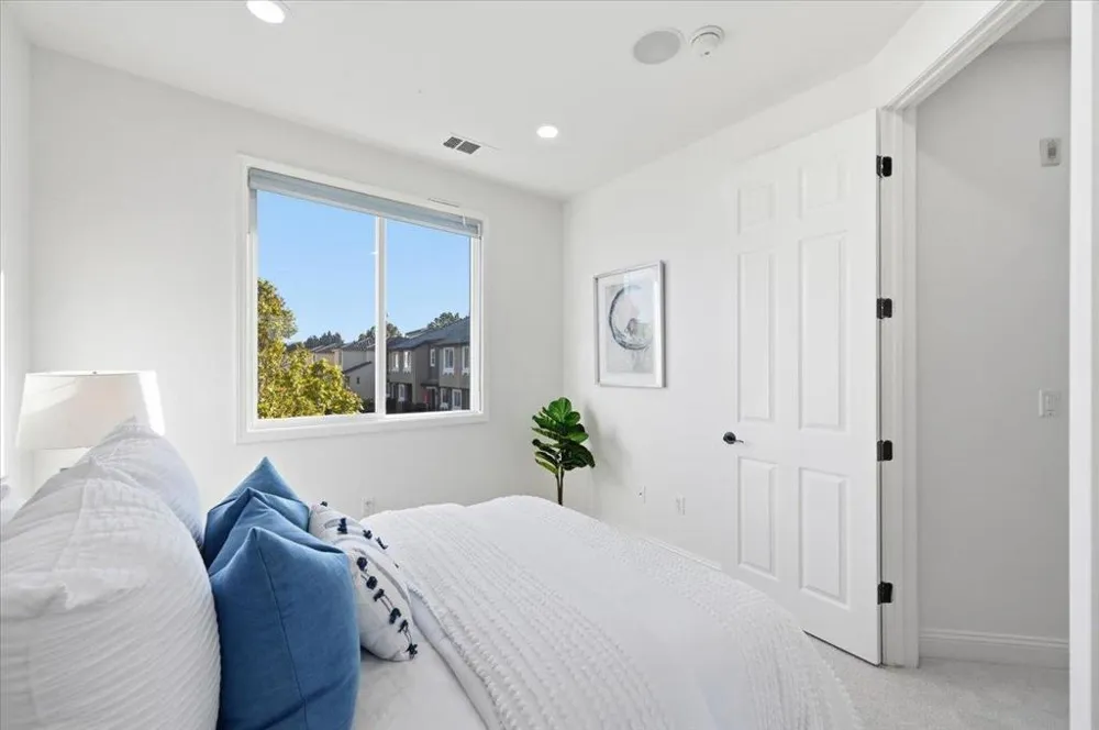 408 Tasman Drive Sunnyvale, CA 94089
