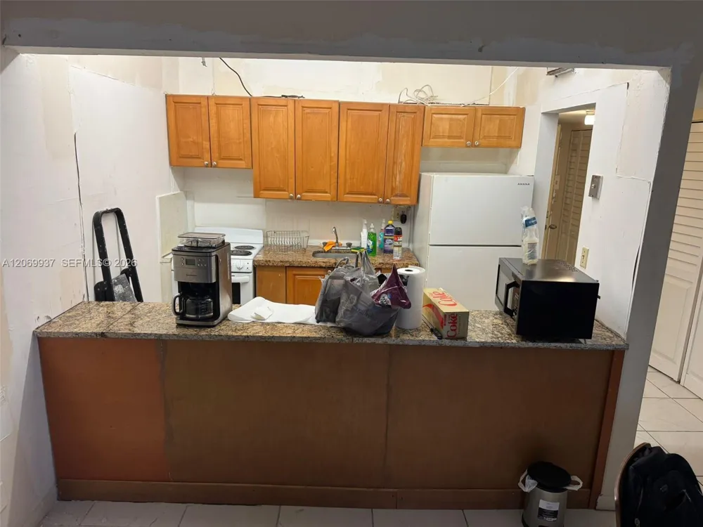 2200 E Hallandale Beach Blvd #112 Hallandale Beach, FL 33009