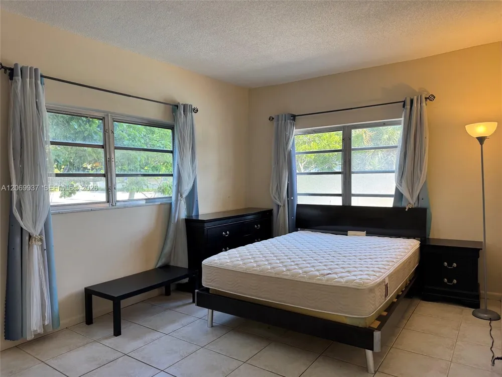 2200 E Hallandale Beach Blvd #112 Hallandale Beach, FL 33009