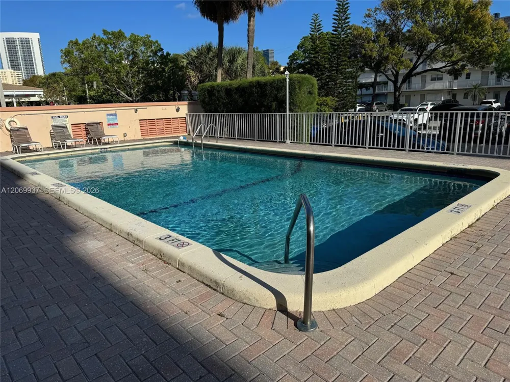 2200 E Hallandale Beach Blvd #112 Hallandale Beach, FL 33009