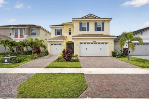 13802 Prickly Cone Cove