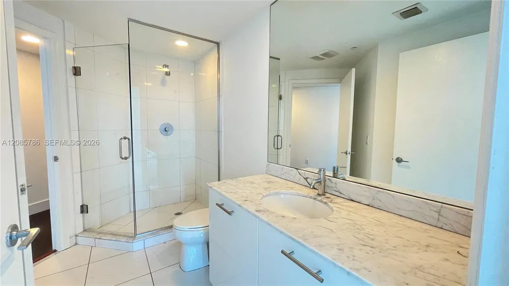 55 SE 6th St #2702 Miami, FL 33131